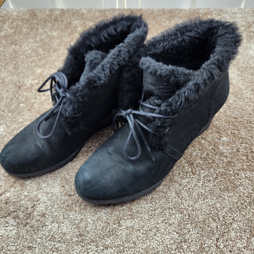 UGG 1017421 Black Leather Waterproof Wedge Lace Up Faux Fur Ankle Boots 9